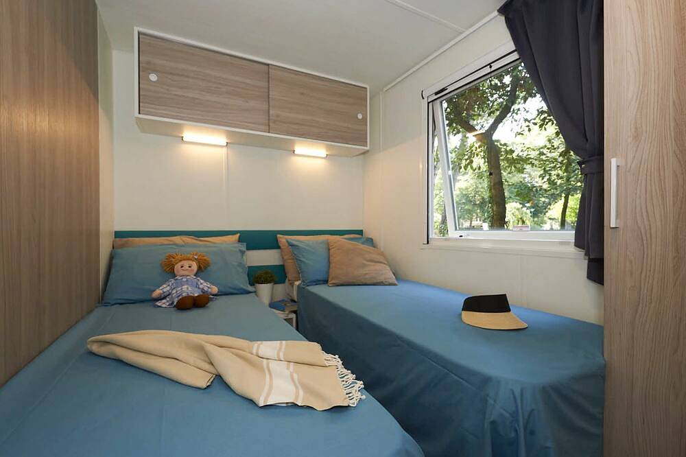 Maxi Caravan Ischia by Interhome in Sessa Aurunca, Provincia de Caserta