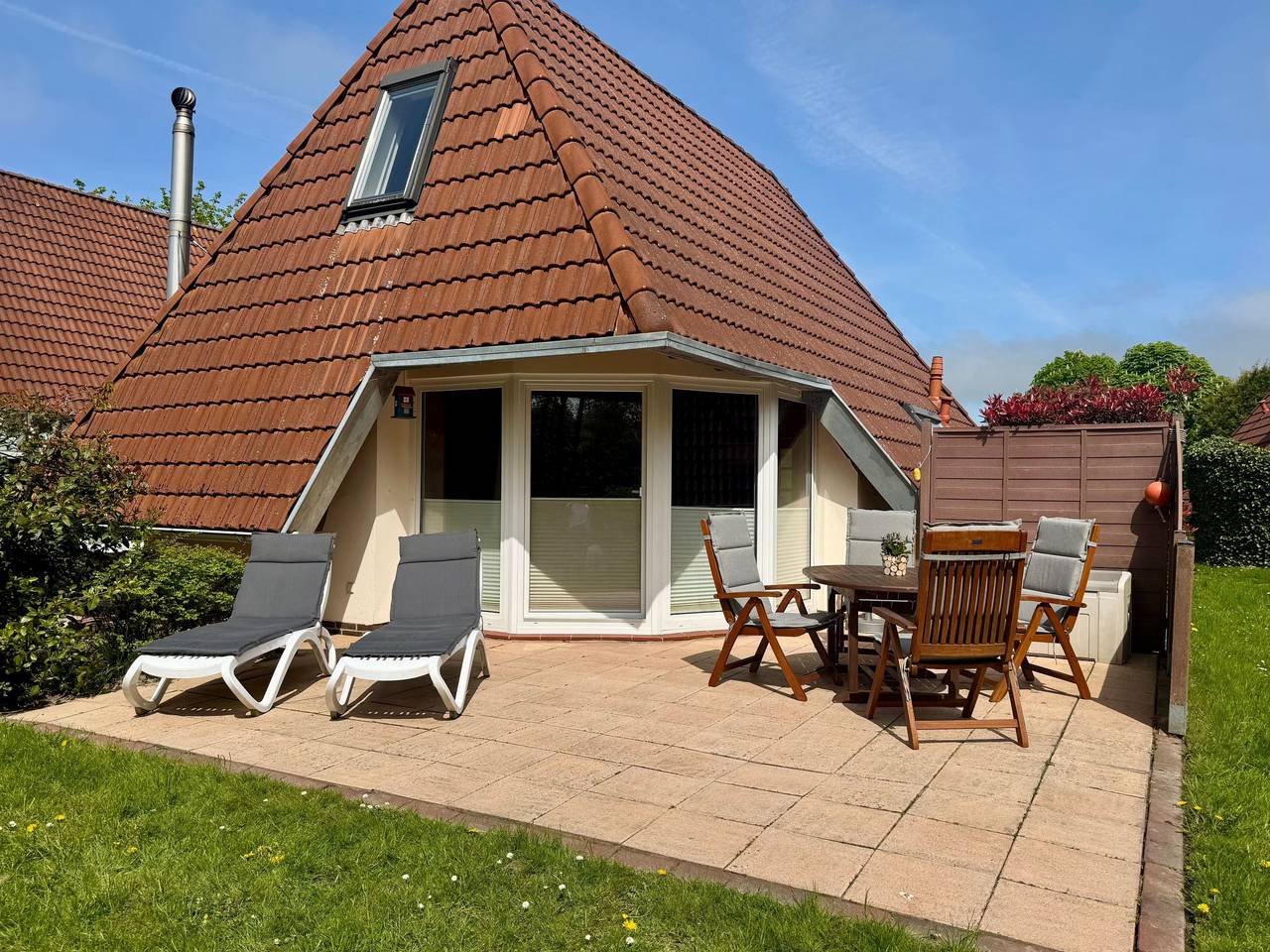 Mit Terrasse, Grill und Garten in Dorum-Neufeld, Dorum