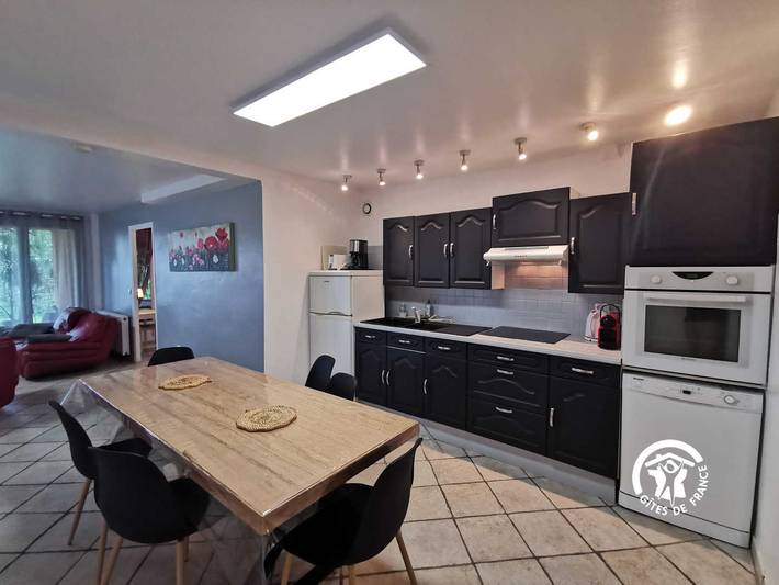 Gîte pour 6 personnes, avec Terrasse ainsi que Jardin et Piscine à Ille-sur-Têt - 2