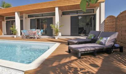 Location de vacances pour 6 personnes, avec piscine et jardin dans Plage de la Saline