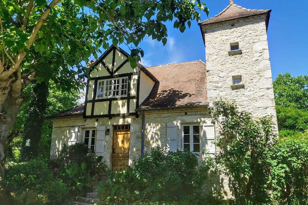 La Maison du Pigeonnier - Vallée de la Dordogne in Meyronne, Parc Naturel Régional des Causses du Quercy