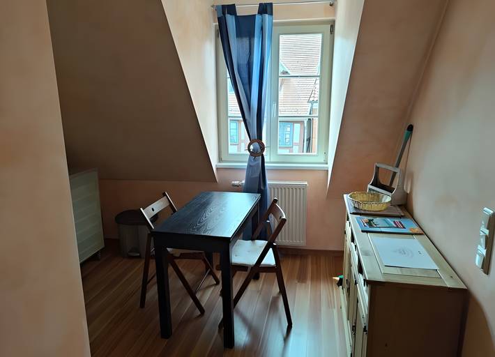 Appartement entier, Appartement « Fewo Backboard » avec terrasse partagée, jardin privé et Wi-Fi in Röbel, Lac Müritz