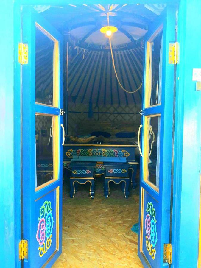 Tente pour 4 personnes, avec jardin et terrasse ainsi que vue et vue sur le lac, animaux acceptés dans Grand Est - 3