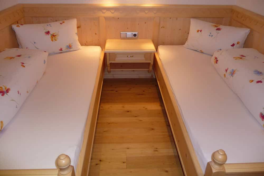 Entire apartment, Apartment Hochberg Apartmenthaus Gutwenger in Innervillgraten, East Tyrol