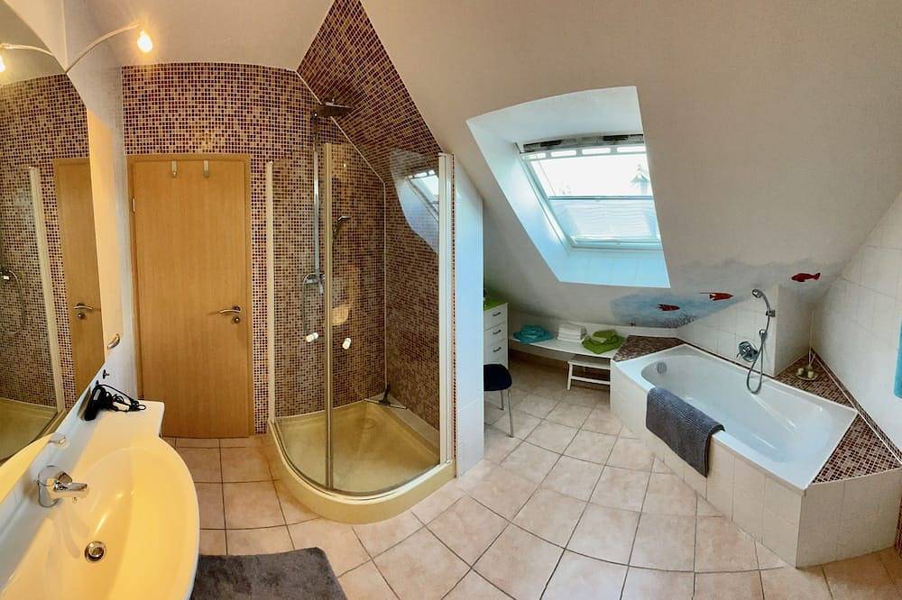 Ganze Wohnung, Im Herzen Oberschwabens, Moderne Ferienwohnung zum Wohlfühlen in Herbertingen, Region Bodensee-Oberschwaben