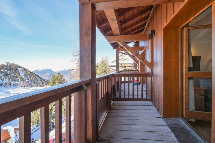 Chalet for 14 people, with sauna and balcony as well as hot tub in La Plagne