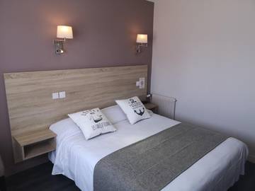Hôtel pour 3 personnes, avec terrasse dans Gare Des Sables D Olonne