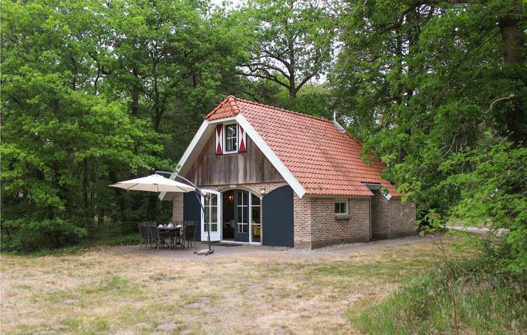 Vakantiehuis voor 6 personen, with terras and sauna as well as tuin, met huisdier in De Bult