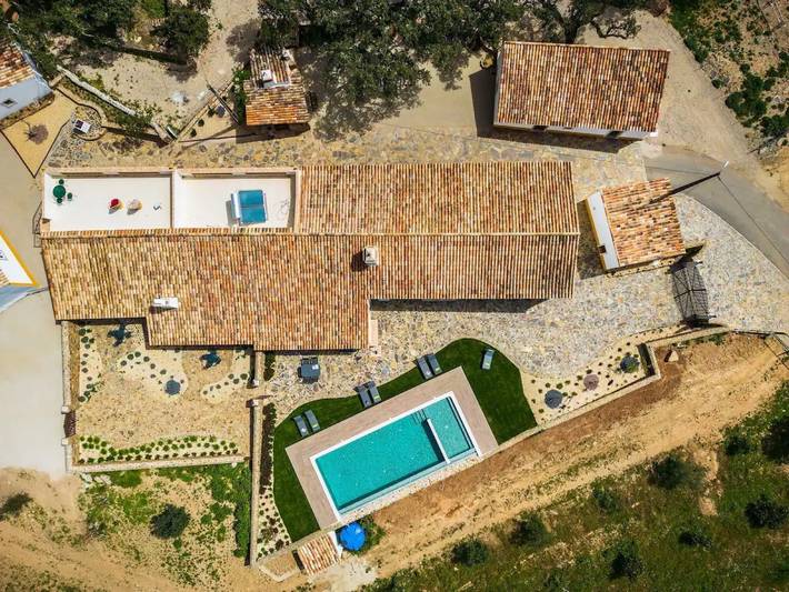 Location de vacances pour 10 personnes, avec jardin et bassin pour enfant, animaux acceptés dans Salir - 2