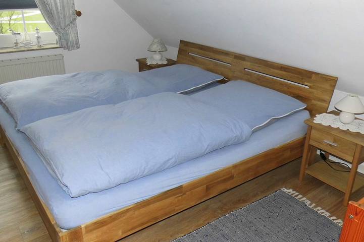 Kinderfreundliches Komfort- Ferienhaus mit Terasse in Neßmersiel, Dornum