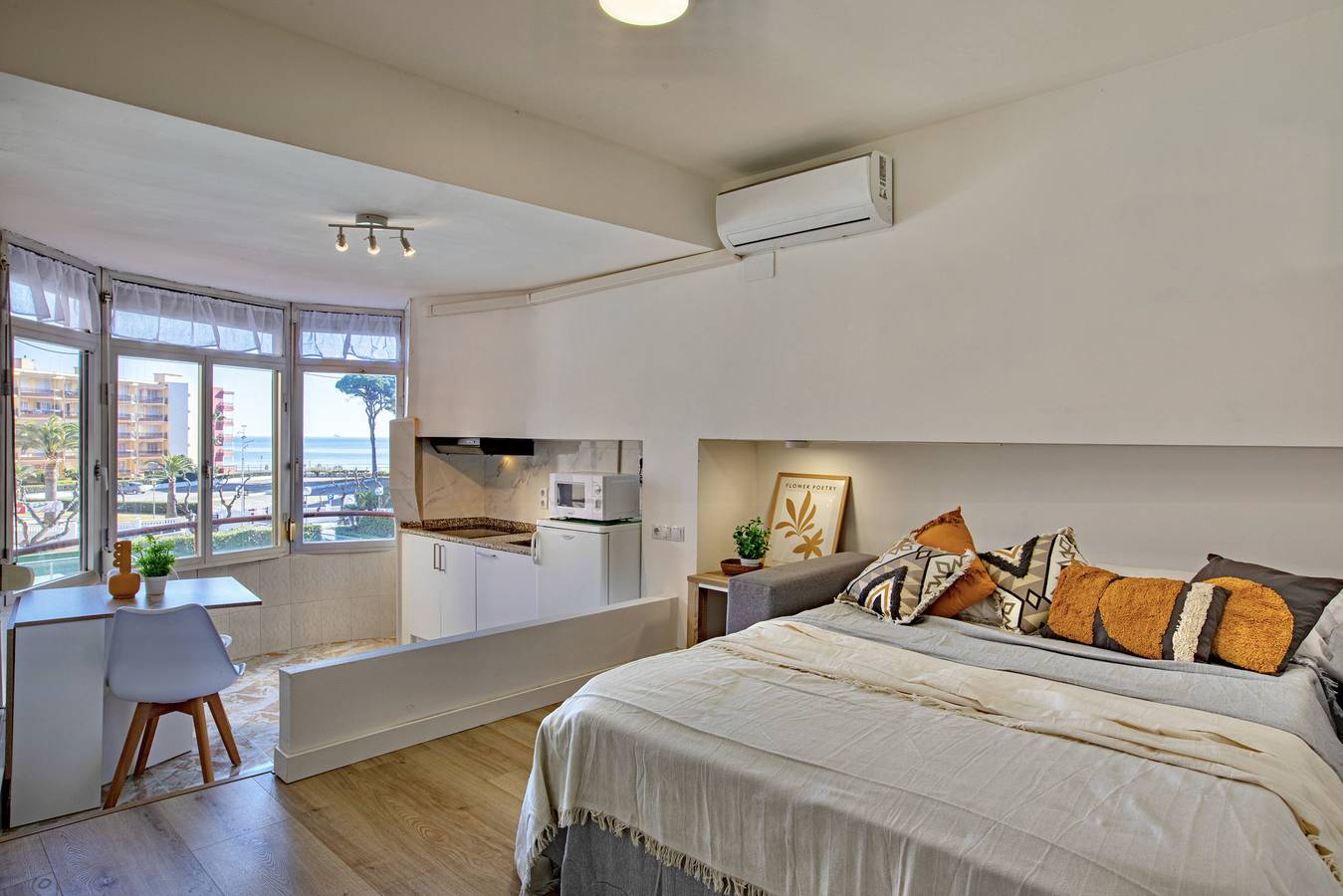 Gehele studio, Promar 248 in La Pineda, Platja de la Pineda