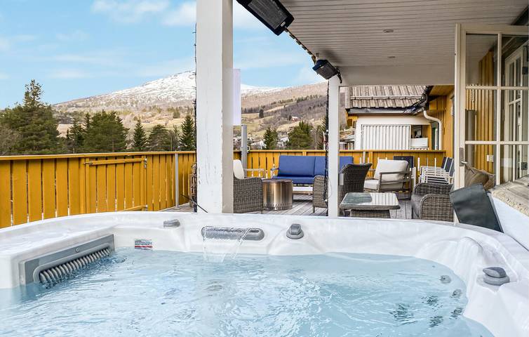 Ferienhaus für 10 Personen mit Garten in Bjorli, Lesja