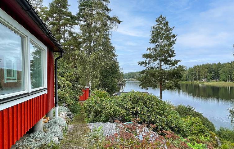 Hus för 6 Personer med trädgård in Säffle, Vänern