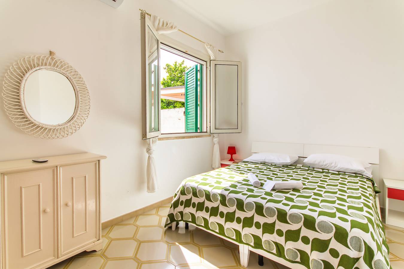 Ganze Wohnung, Casa del Mare with garden near the beach in Porto Cesareo, Golf von Tarent