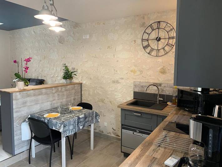 Location de vacances pour 2 personnes, avec Terrasse ainsi que Jardin et Vue à Couffy - 3