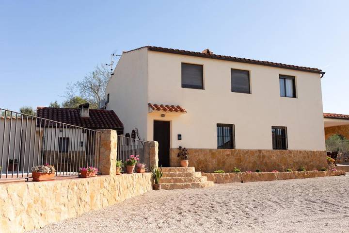 Appartement de vacances pour 11 personnes, avec Balcon et Terrasse ainsi que Jardin et Piscine à Lucena del Cid