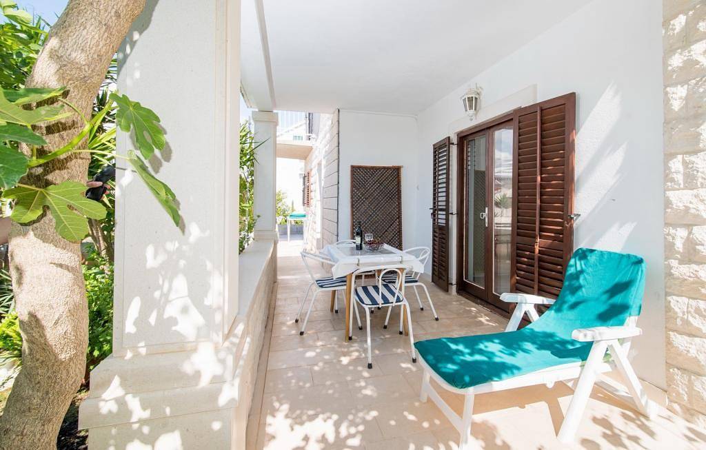Ganzes Studio, Studio für 3 Personen mit Meerblick in Postira, Brac