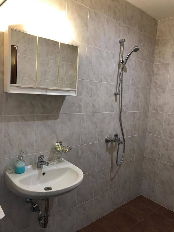 Maison d’hôte pour 22 personnes, avec piscine et jardin ainsi que vue et sauna en Bulgarie - 3