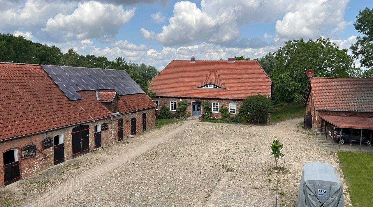Ganze Ferienwohnung, Ruhige Fewo im Nussbaumhof - Komfort & historisches Ambiente in Lindetal, Mecklenburg-Strelitz