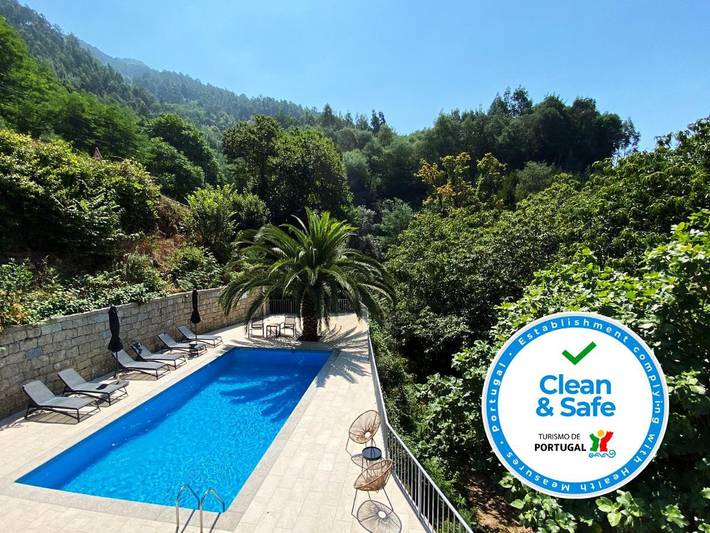 Villa para 2 pessoas, com Varanda e Terraço e ainda Jardim and Piscina em 