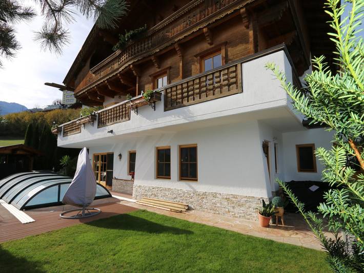 Ferienwohnung für 4 Personen, mit Terrasse und Garten in Fügen