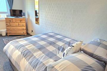 Holiday Rental for 17 People in Kirn, Dunoon, Photo 3