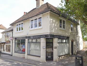 Log Cabin for 4 People in St Margaret's at Cliffe, Kent, Photo 1