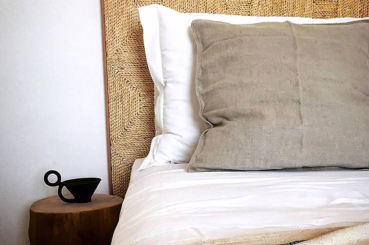Beachfront Antiparos Apartment | 2 Bedrooms | Apartment Niamos | Beautiful Sea Views | Agios Georgios in Antiparos