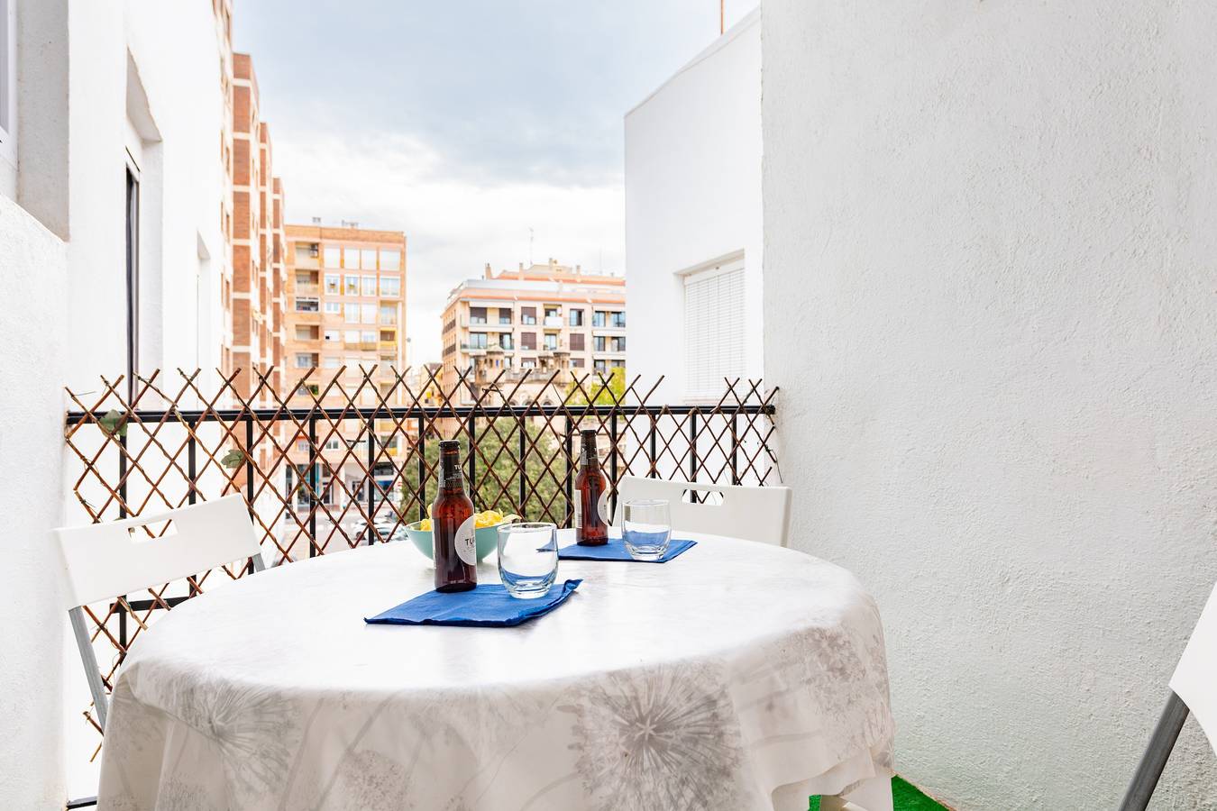 Apartamento entero, Apartamento vacacional Caracola con balcón, terraza cubierta y Wi-Fi in Vinaroz, Costa del Azahar