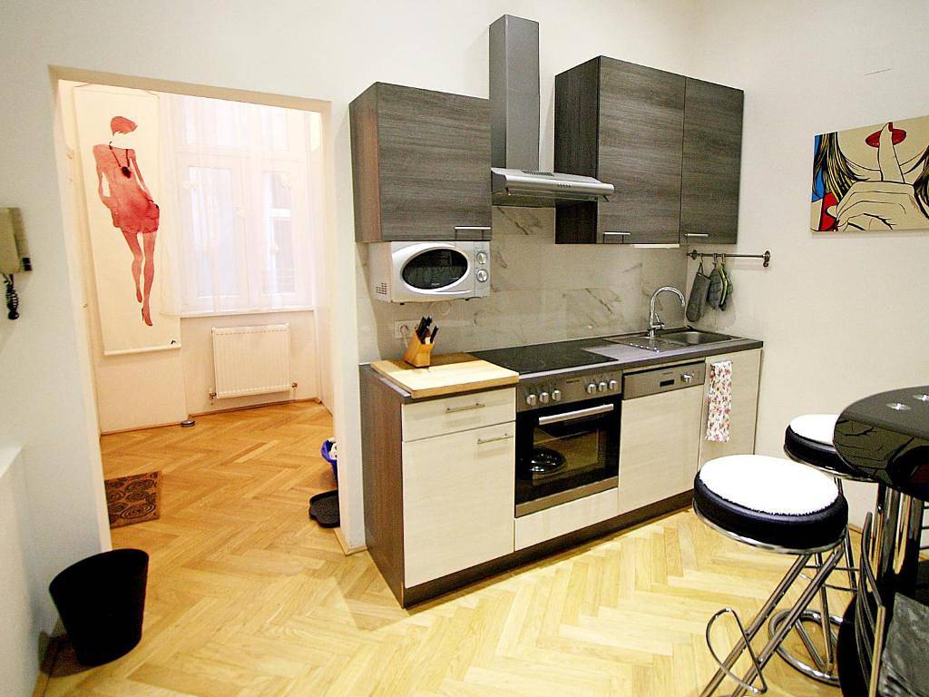 Ganze Wohnung, Ferienwohnung Urban-Loritz - Ferienwohnung Urban-Loritz (70qm) mit kostenfreiem Wlan in Wien, Donau Niederösterreich