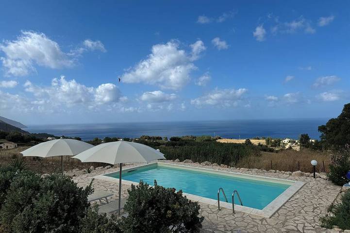 Villa pour 6 personnes, avec jardin et balcon - 1