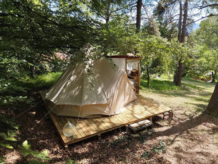 Gîte pour 2 personnes, avec Terrasse ainsi que Jardin et Vue à Marat - 3