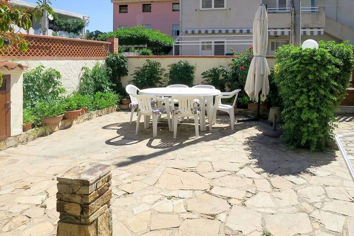 Casa vacanza per 6 persone, con giardino - 1