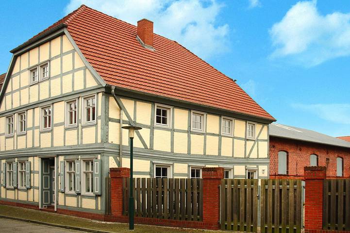 Ferienhaus für 8 Personen, mit Terrasse und Garten in Lenzen (Elbe)