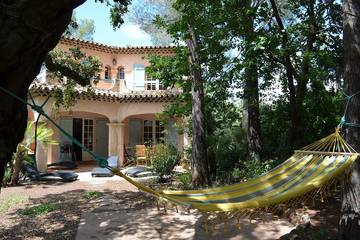 Gîte pour 6 personnes, avec jardin et balcon dans Golf et Tennis Club de Valescure