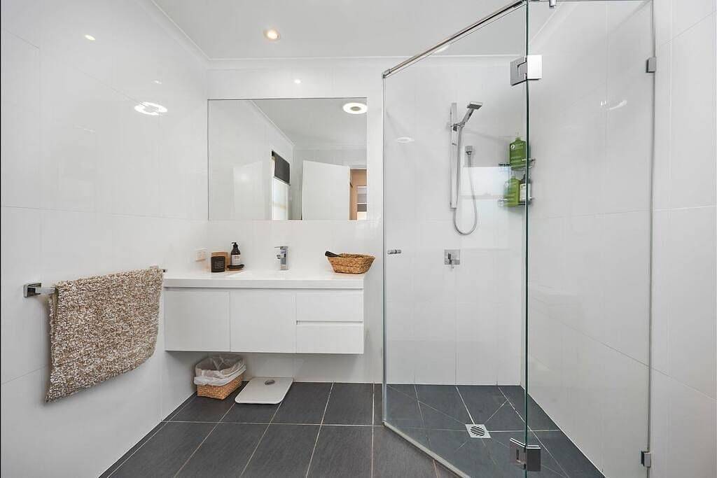 Whale House 8 - 6 Electra Close in Byron Bay, New South Wales