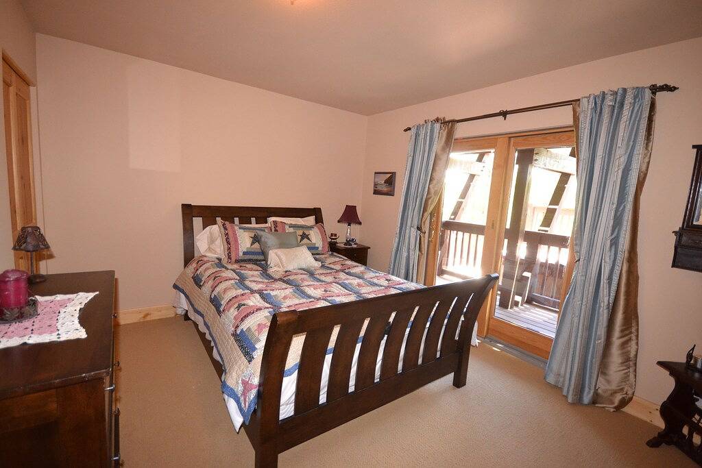 Vacation Home for 12 Guests in Breckenridge, Summit County