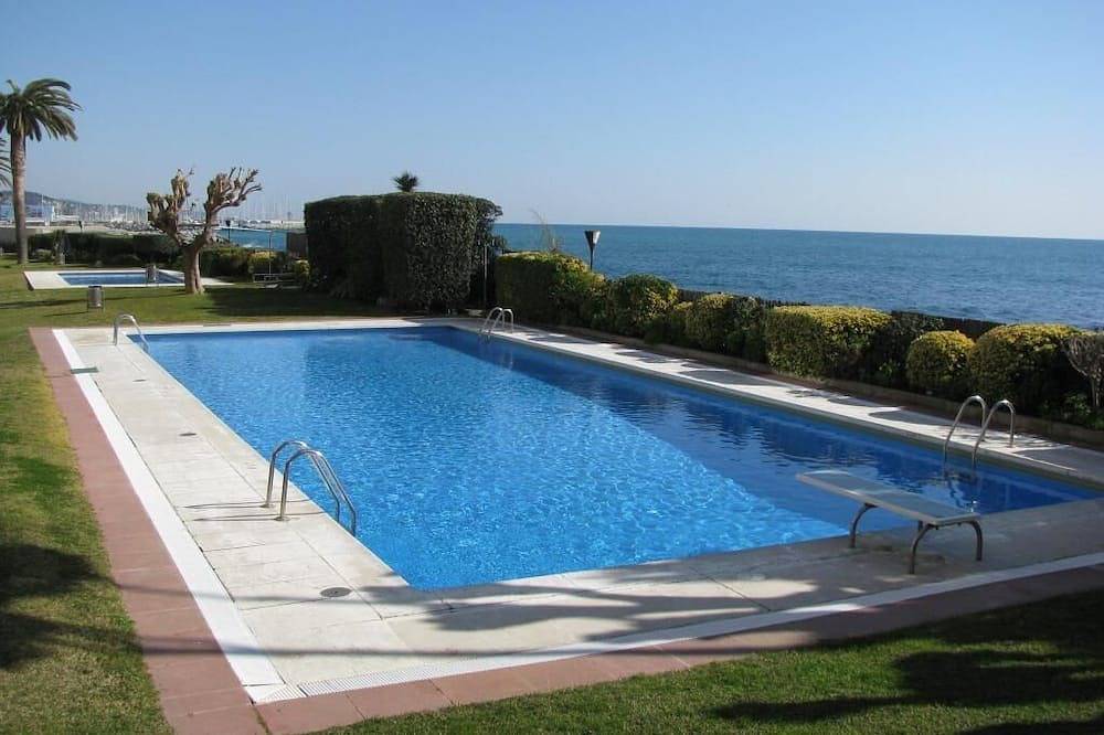 Apartamento entero, Palm Garden, beautiful Sea view, cozy Apt, direct train @ Barcelona's door in Supermaresme, San Andrés de Llavaneras