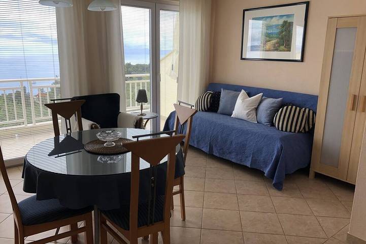 Appartement entier, Villa à Podgora avec piscine, vue mer, endroit calme, pour 2-6 personnes, WiFi gratuit in Podgora (Split-Dalmatie), Makarska riviera