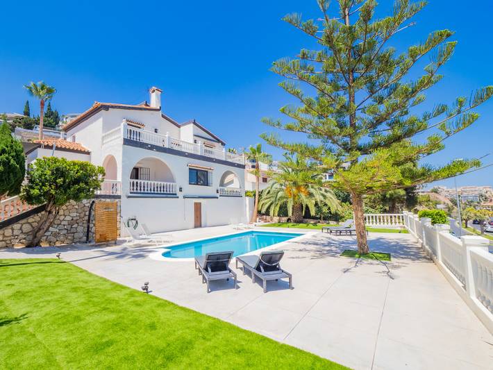 Villa for 8 people in Benalmádena