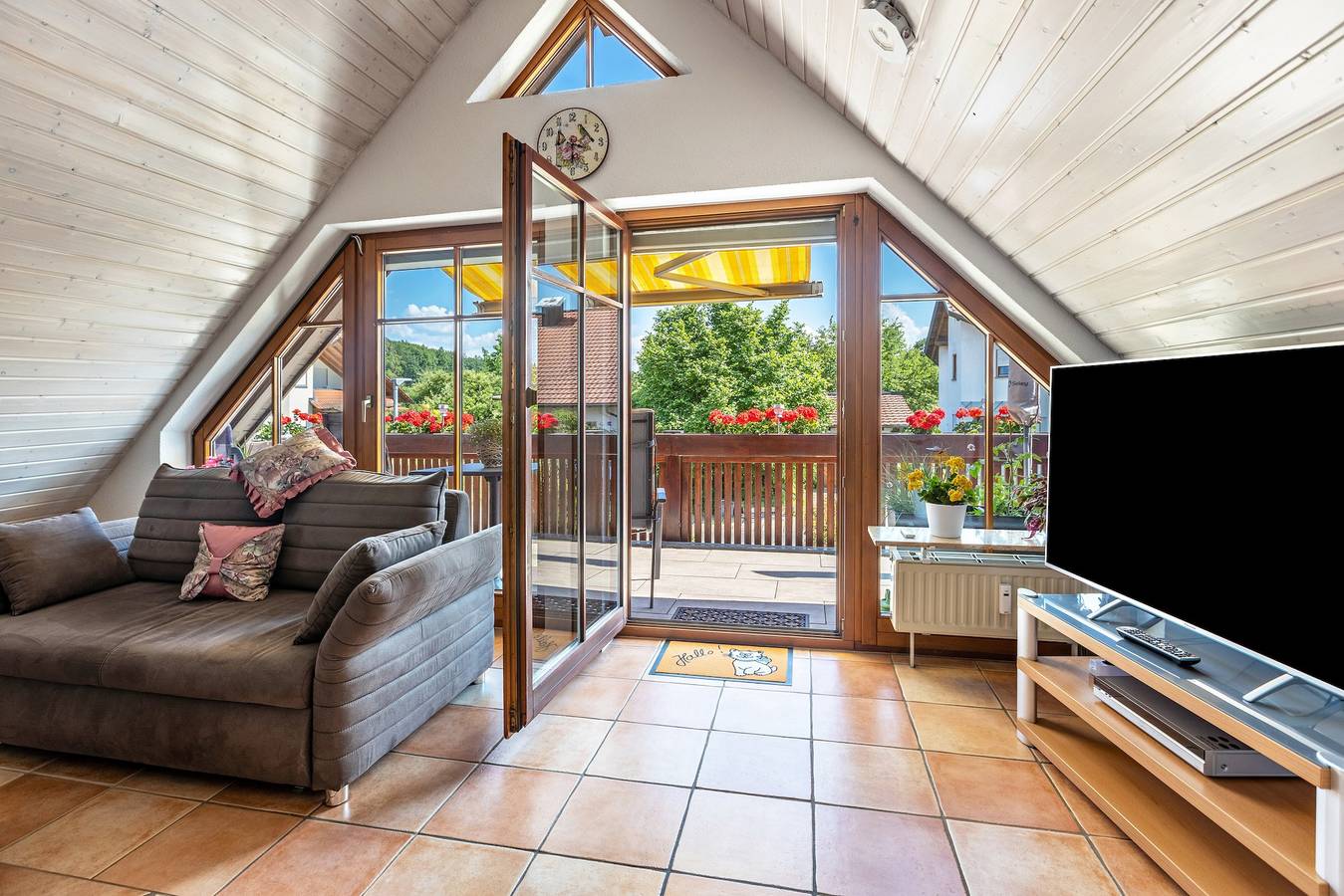 Ganze Wohnung, Ferienwohnung 'Studio Eva' mit Balkon und Wlan in Singen, Hegau