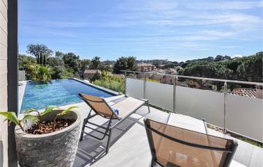 Holiday Home for 4 People in Cavalaire-sur-Mer, Provence-Alpes-Côte d'Azur, Photo 2