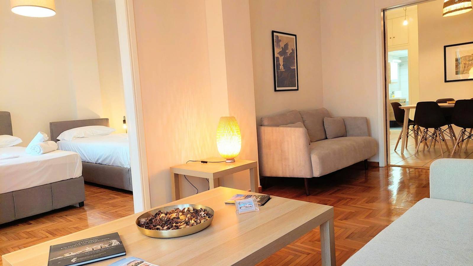 Appartement entier, Appartement de vacances pour 9 personnes in Section centrale d'Athènes, Athènes