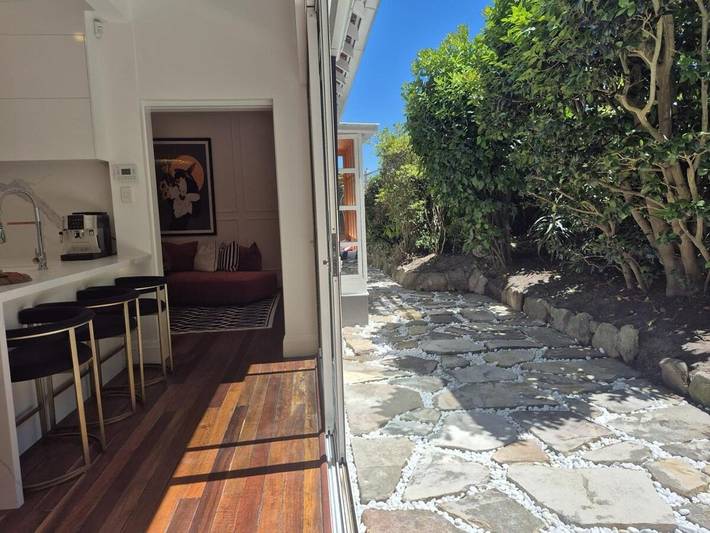Bungalow für 6 Personen, mit Terrasse und Ausblick sowie Garten in Sydney
