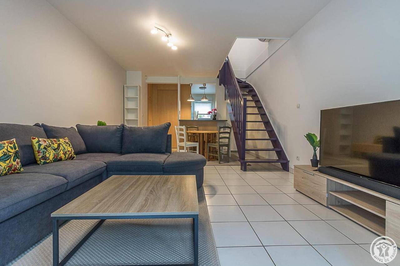 Appartement entier, Duplex Casita mia chez Myriam gite 3 étoiles climatisé 4 adultes 2 chambres 3 lits terrasse jardin in Gragnague, Toulouse et ses environs