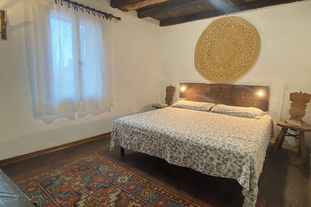 Cà Nova 1590, un grazioso alloggio all'interno di una antica borgata in Polinago, Provincia di Modena