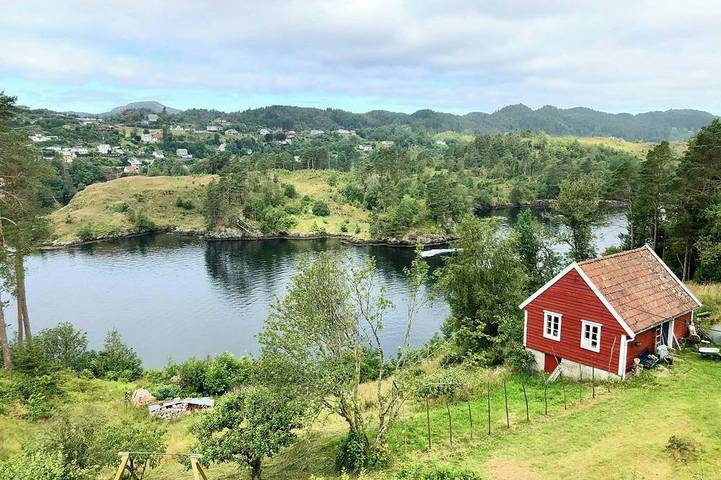 Ferienhaus für 10 Personen, mit Garten in Lindås