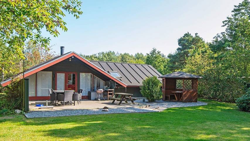 Ferienhaus für 6 Personen, mit Pool und Terrasse sowie Garten, mit Haustier in Silkeborg