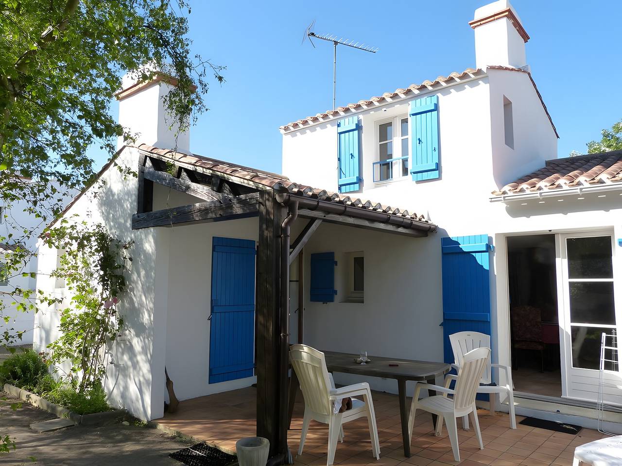Villa "Noirmoutier" with Private Terrace and Garden in Noirmoutier-en-l'Île, Noirmoutier