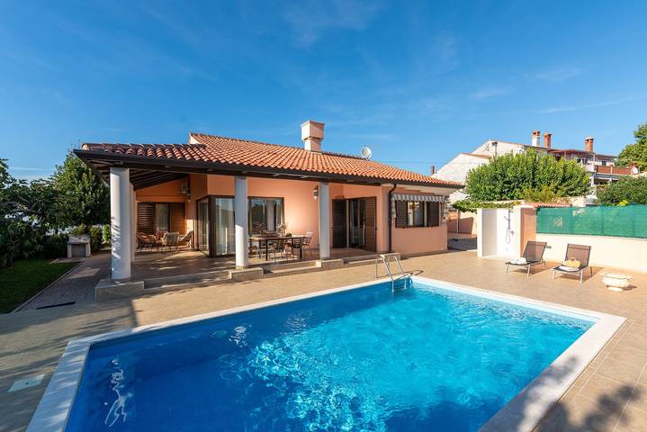 Villa für 7 Personen, mit Garten und Pool, mit Haustier in Umag und Umgebung - 2